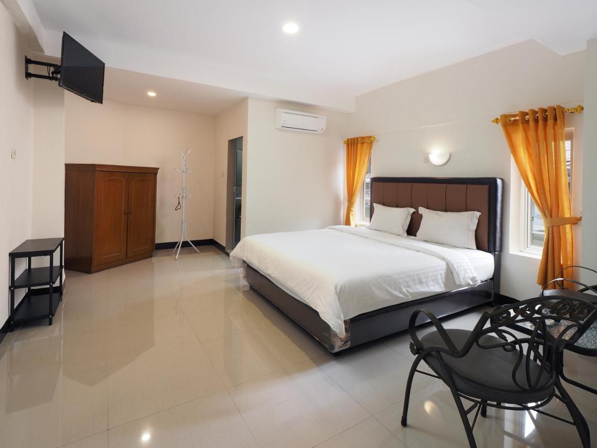 New Gentala Hotel Medan Exterior photo